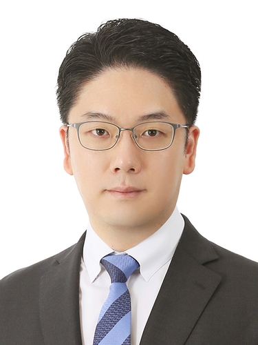 김민수 교수